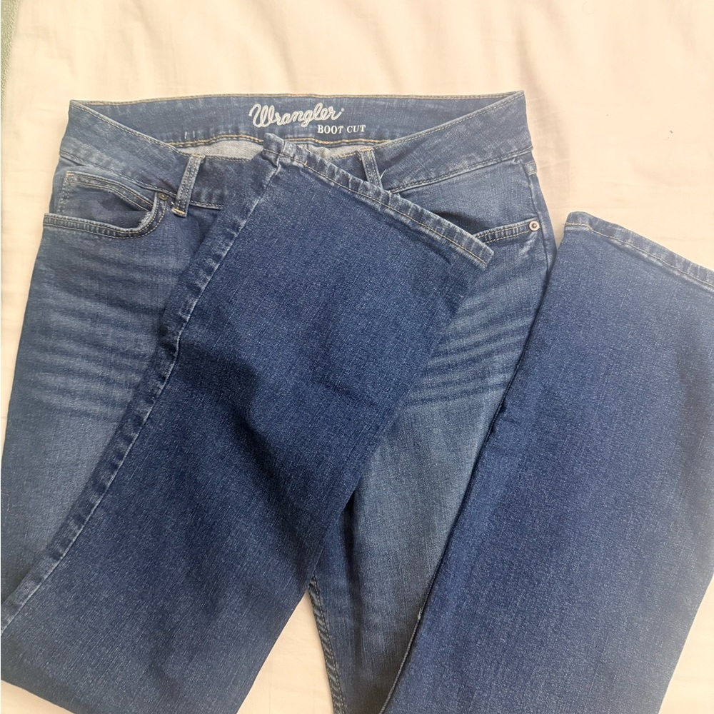 Wrangler Women's Deep Blue Boot Cut Jeans